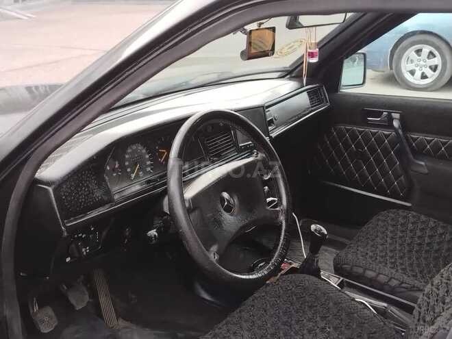 Mercedes 190 1992, 125,000 km - 2.0 l - Qazax