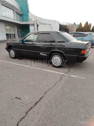 Mercedes 190 1992, 125,000 km - 2.0 l - Qazax