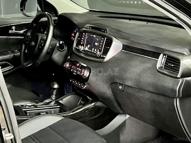 Kia Sorento-15