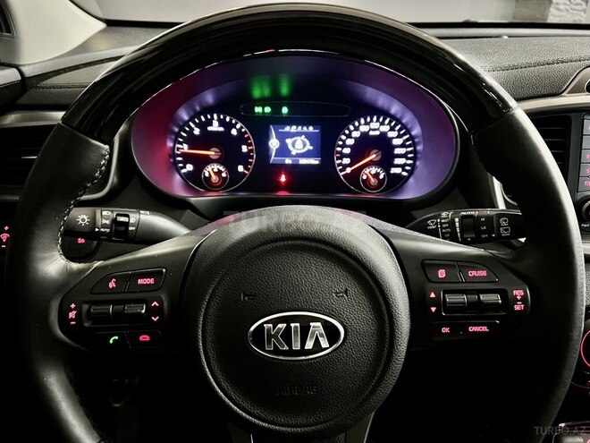 Kia Sorento-17