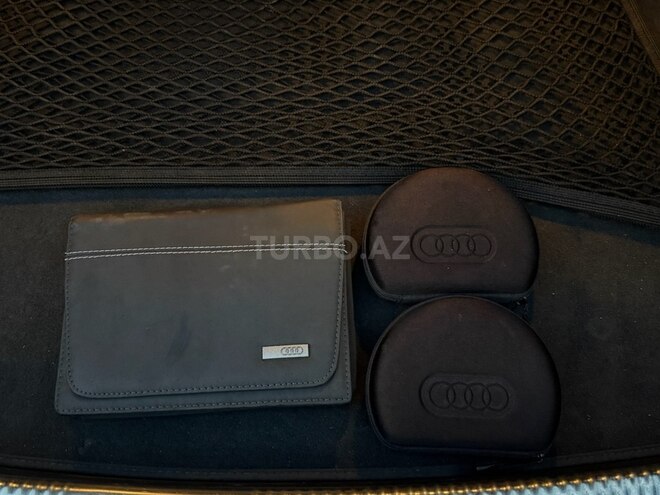 Audi A8 2013, 168,000 km - 4.0 l - Bakı