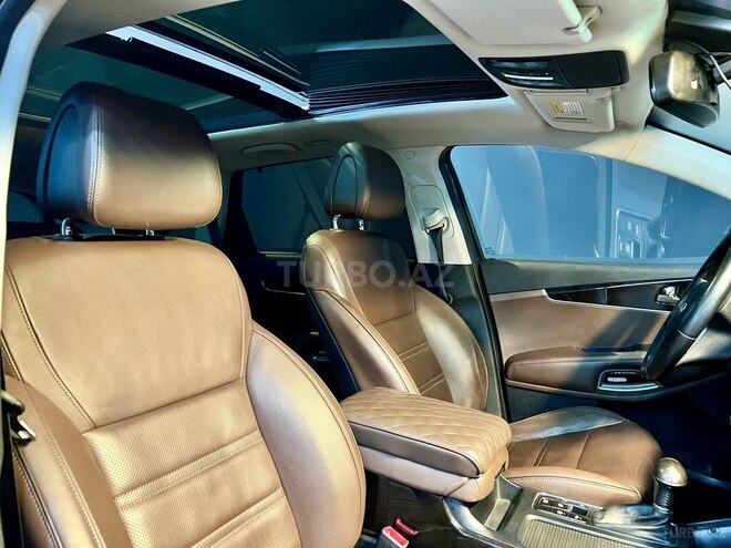 Kia Sorento-19