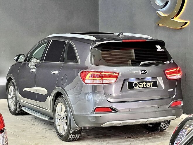 Kia Sorento-11