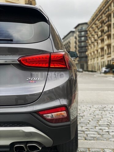 Hyundai Santa Fe-11