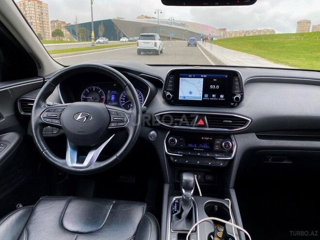 Hyundai Santa Fe-15