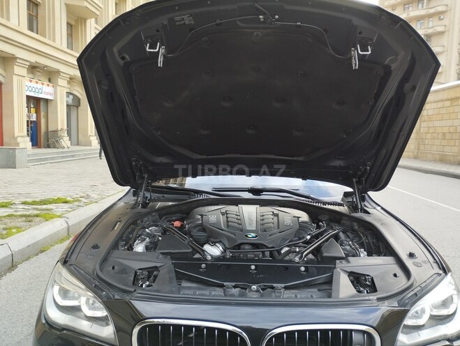 BMW 750 2013, 230,000 km - 4.4 l - Bakı