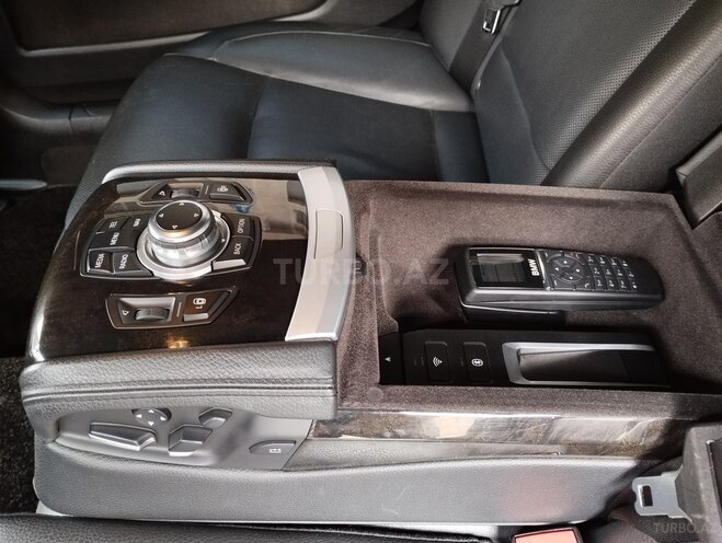 BMW 750 2013, 230,000 km - 4.4 l - Bakı