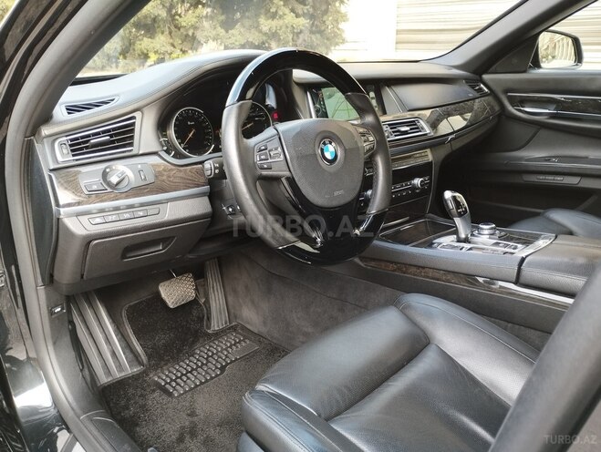 BMW 750 2013, 230,000 km - 4.4 l - Bakı