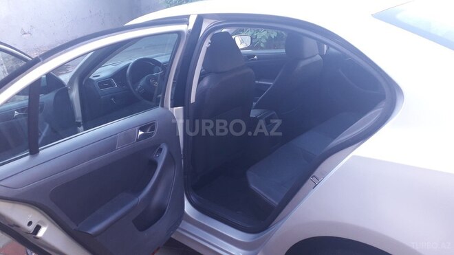 Volkswagen Jetta 2011, 213,773 km - 2.5 l - Bakı