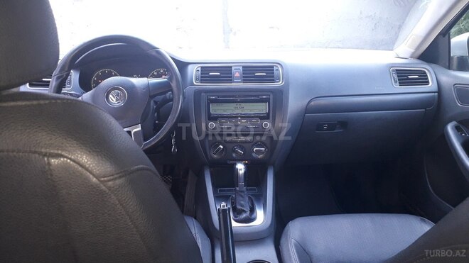 Volkswagen Jetta 2011, 213,773 km - 2.5 l - Bakı