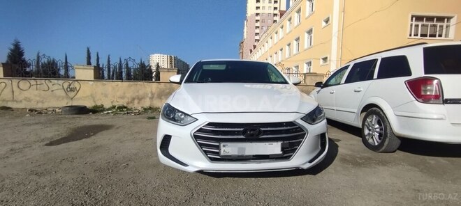 Hyundai Elantra 2018, 58,400 km - 2.0 l - Xırdalan