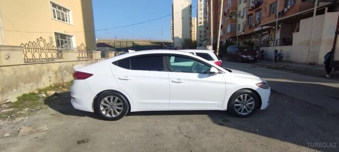 Hyundai Elantra 2018, 58,400 km - 2.0 l - Xırdalan