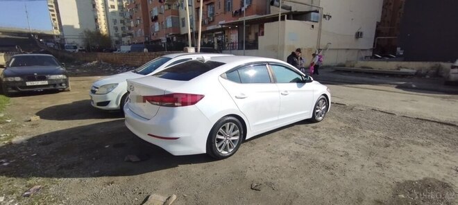 Hyundai Elantra 2018, 58,400 km - 2.0 l - Xırdalan