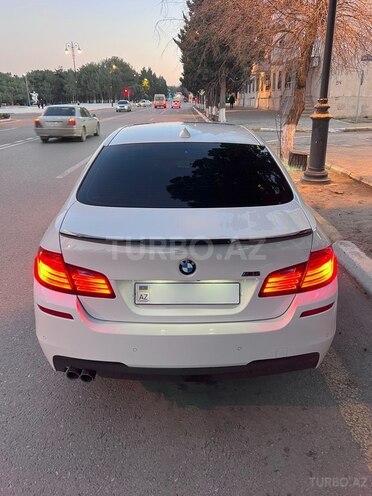 BMW 520 2015, 230,000 km - 2.0 l - Bakı