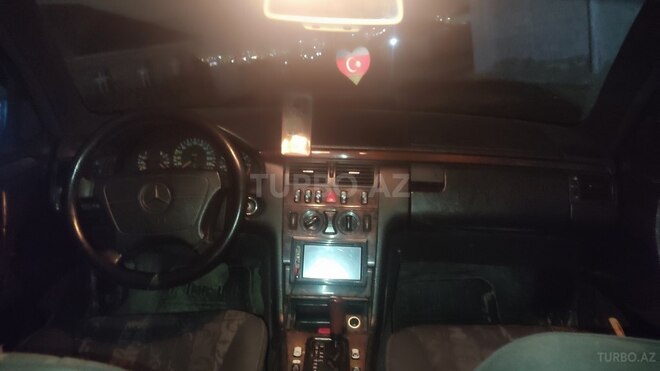 Mercedes E 230 1996, 320,000 km - 2.3 l - Bakı
