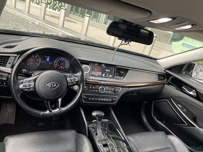 Kia K7-12