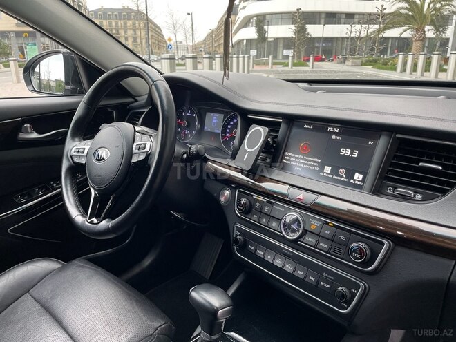 Kia K7-10