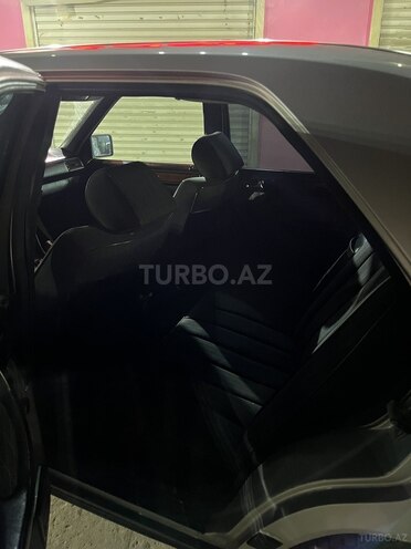 Mercedes E 200 1989, 150,000 km - 2.0 l - Bakı
