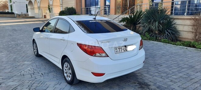 Hyundai Accent 2015, 35,000 km - 1.6 l - Bakı