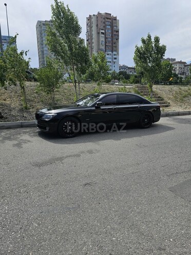 BMW 750 2009, 261,000 km - 4.4 l - Bakı