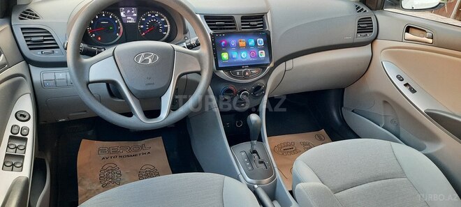 Hyundai Accent 2015, 35,000 km - 1.6 l - Bakı