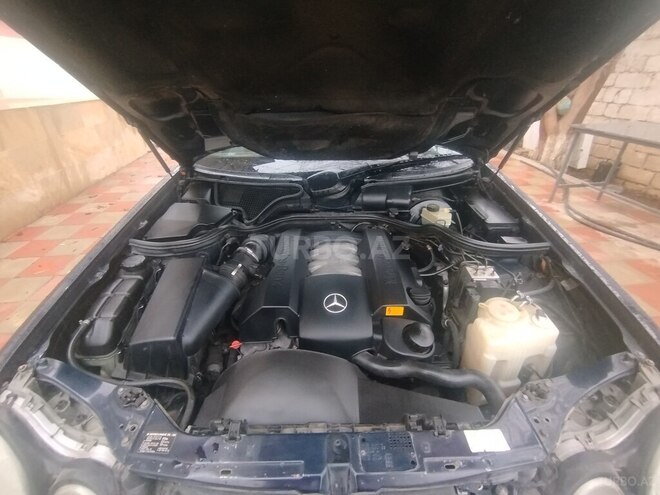 Mercedes E 240 1998, 263,000 km - 2.4 l - Bakı