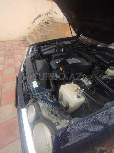 Mercedes E 240 1998, 263,000 km - 2.4 l - Bakı