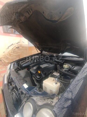 Mercedes E 240 1998, 263,000 km - 2.4 l - Bakı