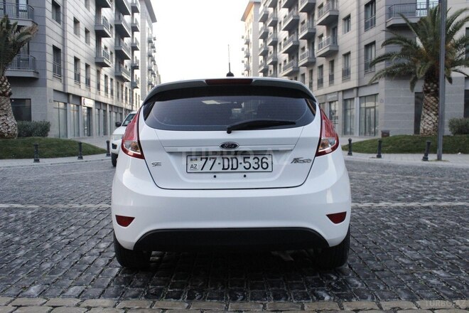 Ford Fiesta 2019, 136,500 km - 1.6 l - Bakı