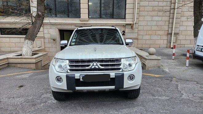 Mitsubishi Pajero 2010, 164,000 km - 3.5 л - Bakı
