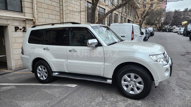 Mitsubishi Pajero 2010, 164,000 km - 3.5 л - Bakı
