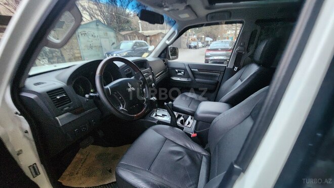 Mitsubishi Pajero 2010, 164,000 km - 3.5 л - Bakı