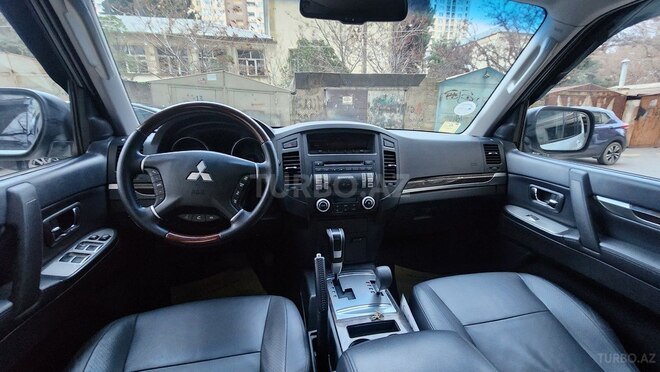 Mitsubishi Pajero 2010, 164,000 km - 3.5 л - Bakı