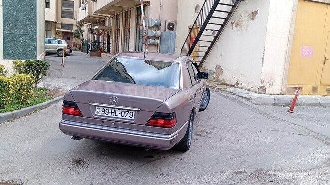 Mercedes E 280 1995, 321,000 km - 2.8 l - Bakı