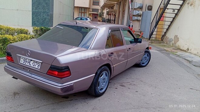 Mercedes E 280 1995, 321,000 km - 2.8 l - Bakı
