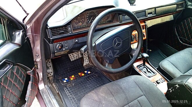 Mercedes E 280 1995, 321,000 km - 2.8 l - Bakı