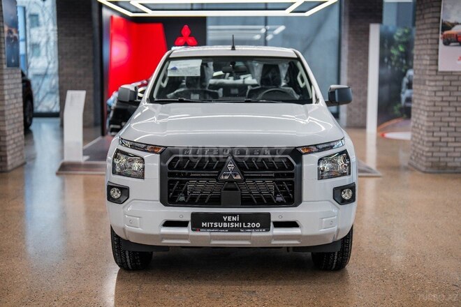 Mitsubishi L200-9