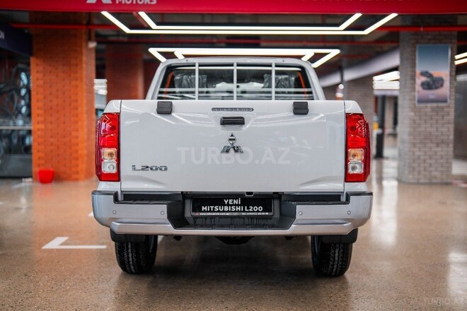 Mitsubishi L200-3