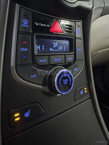 Hyundai Elantra 2015, 199,500 km - 1.8 l - Sumqayıt