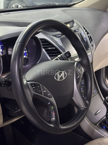 Hyundai Elantra 2015, 199,500 km - 1.8 l - Sumqayıt