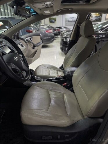 Hyundai Elantra 2015, 199,500 km - 1.8 l - Sumqayıt