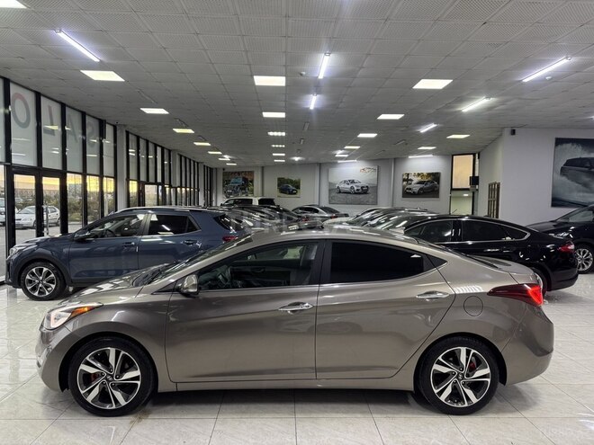 Hyundai Elantra 2015, 199,500 km - 1.8 l - Sumqayıt