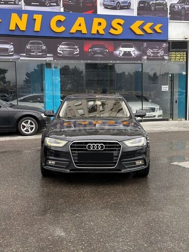 Audi A4-1