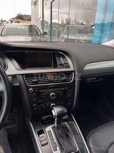 Audi A4-6
