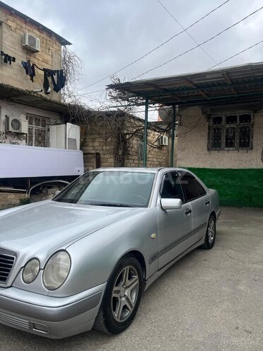 Mercedes E 230 1996, 350,000 km - 2.3 l - Sumqayıt
