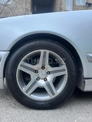 Mercedes E 230 1996, 350,000 km - 2.3 l - Sumqayıt