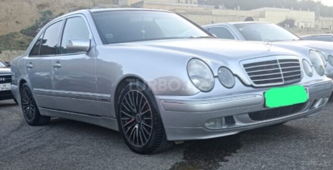 Mercedes E 240 2000, 215,253 km - 2.4 l - Bakı