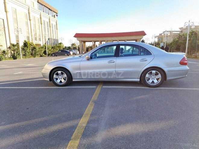 Mercedes E 320 2002, 348,000 km - 3.2 l - Bakı