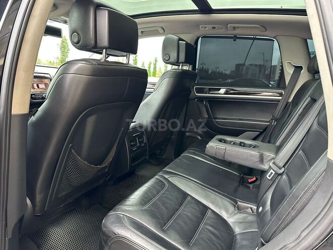 Volkswagen Touareg 2013, 241,436 km - 3.6 л - Bakı