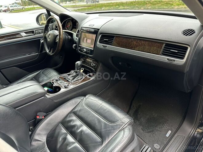 Volkswagen Touareg 2013, 241,436 km - 3.6 л - Bakı